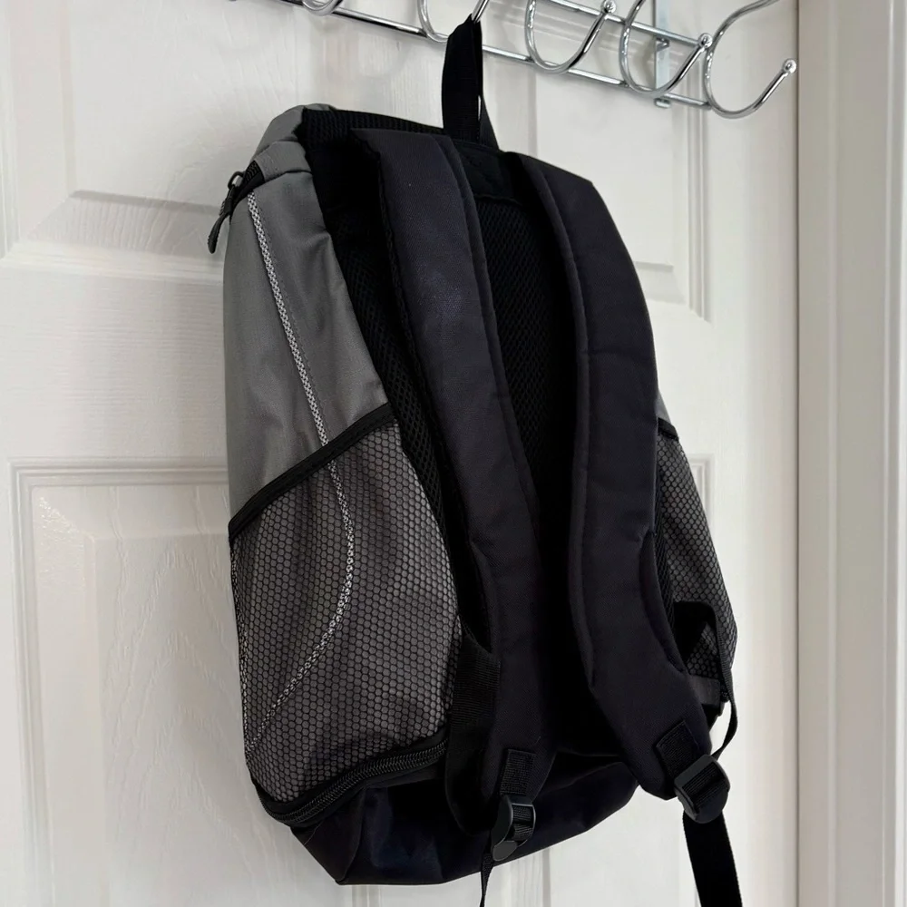 Emerald Waterways Daypack, Backpack Travel Bag -Gray Blue Black Side Pockets EUC